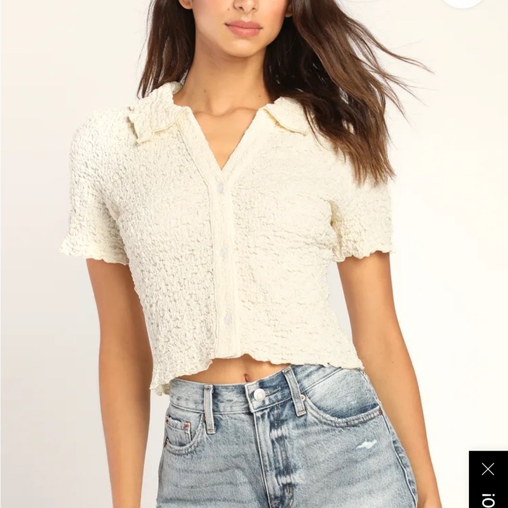 NEW W TAGS: Lulus ruched collared crop top